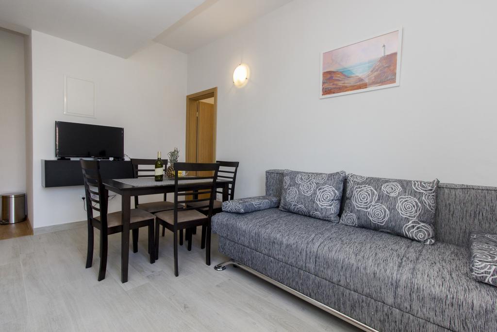 Apartments Zoran 피로바츠 외부 사진